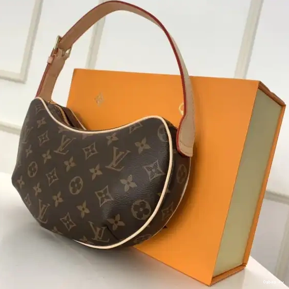 POCHETTE CROISSANT VUITTON LOUIS 0423